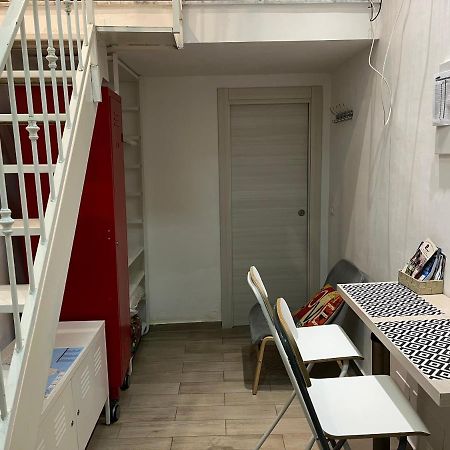 La Casina Di Lia In Via Dei Tribunali Napoli Bagian luar foto