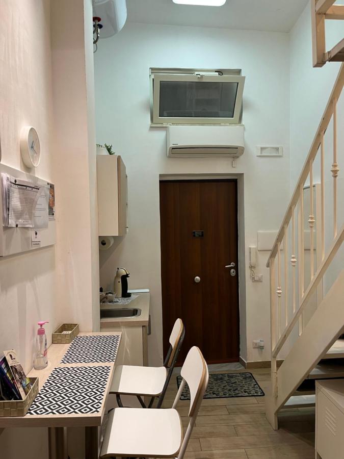 La Casina Di Lia In Via Dei Tribunali Napoli Bagian luar foto